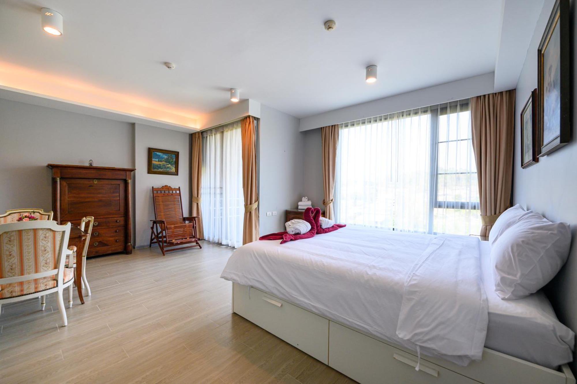 6Th Avenue Surin Beach Ngoại thất bức ảnh