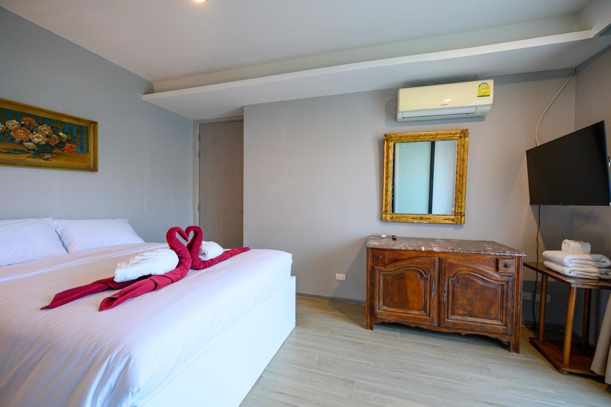 6Th Avenue Surin Beach Ngoại thất bức ảnh